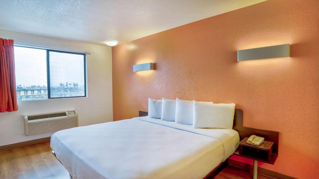 Suites Los Angeles Ca Los Angeles Lax Ингълуд Екстериор снимка